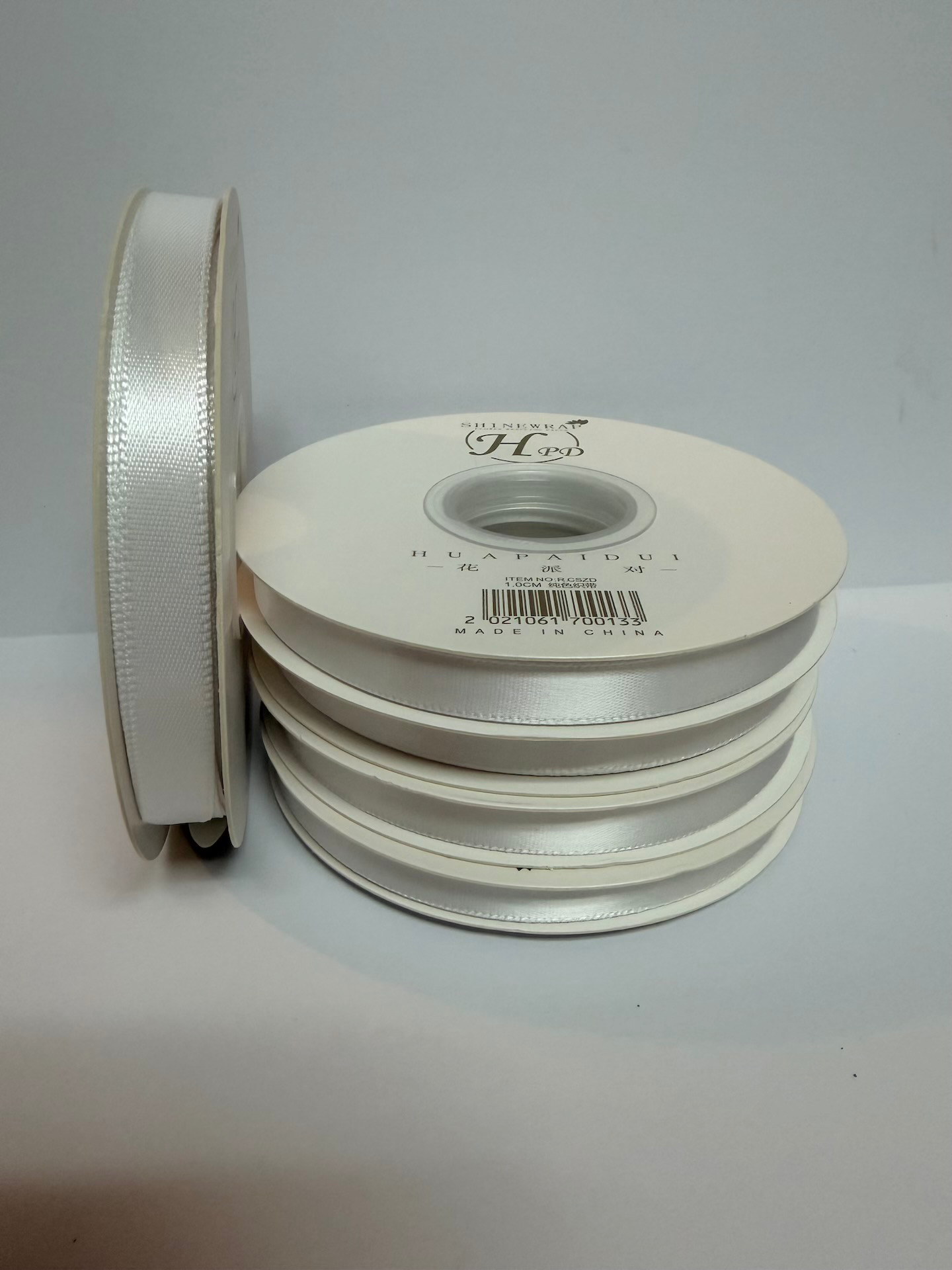 Thin 1 cm Ribbons — White