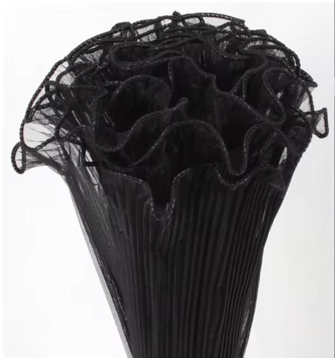Mesh in Black